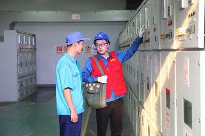 先鋒先行架心橋，齊魯大地送光明——記國家電網(wǎng)山東電力（濟寧）彩虹服務(wù)隊